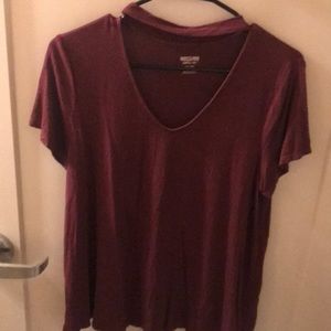 Maroon V-neck with neck choker